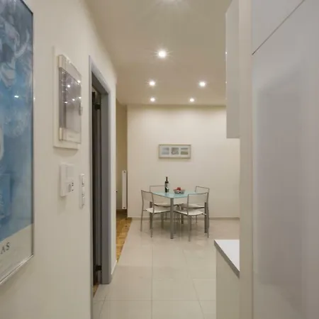 Apartment At Koukaki, 150M From The Metro By Yha Athens Exterior photo