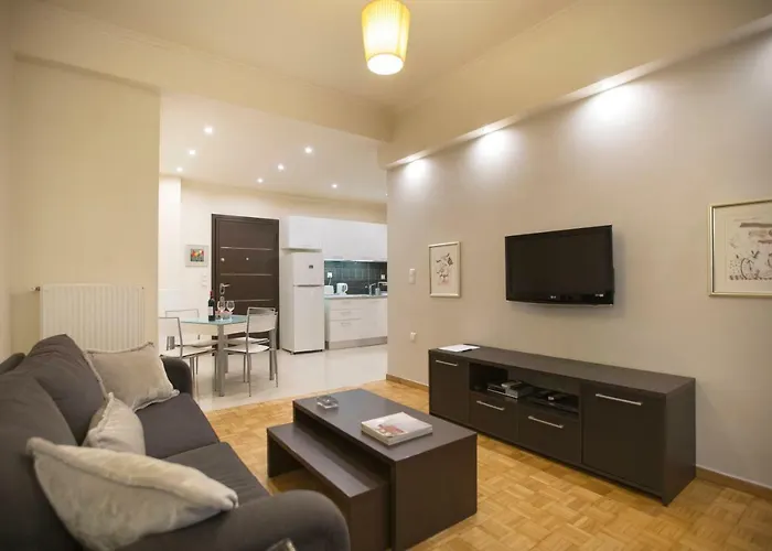 Apartment At Koukaki, 150M From The Metro By Yha