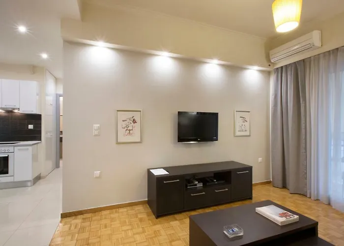 Apartment At Koukaki, 150M From The Metro By Yha