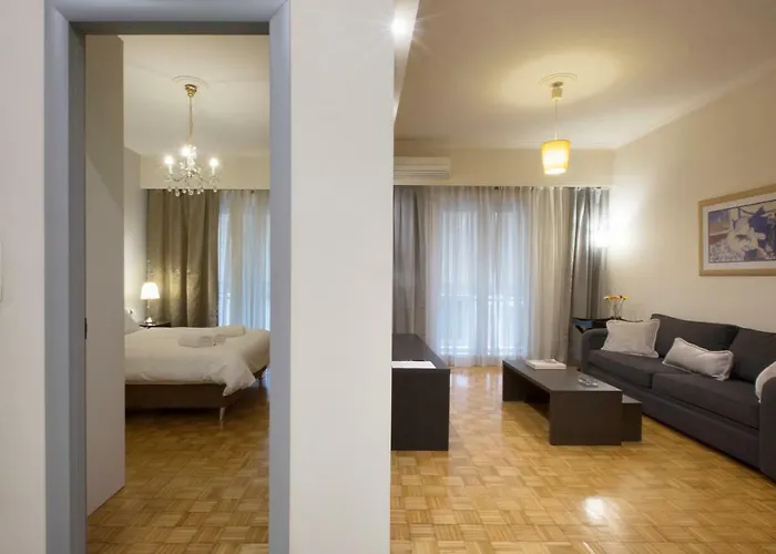 Apartment At Koukaki, 150M From The Metro By Yha